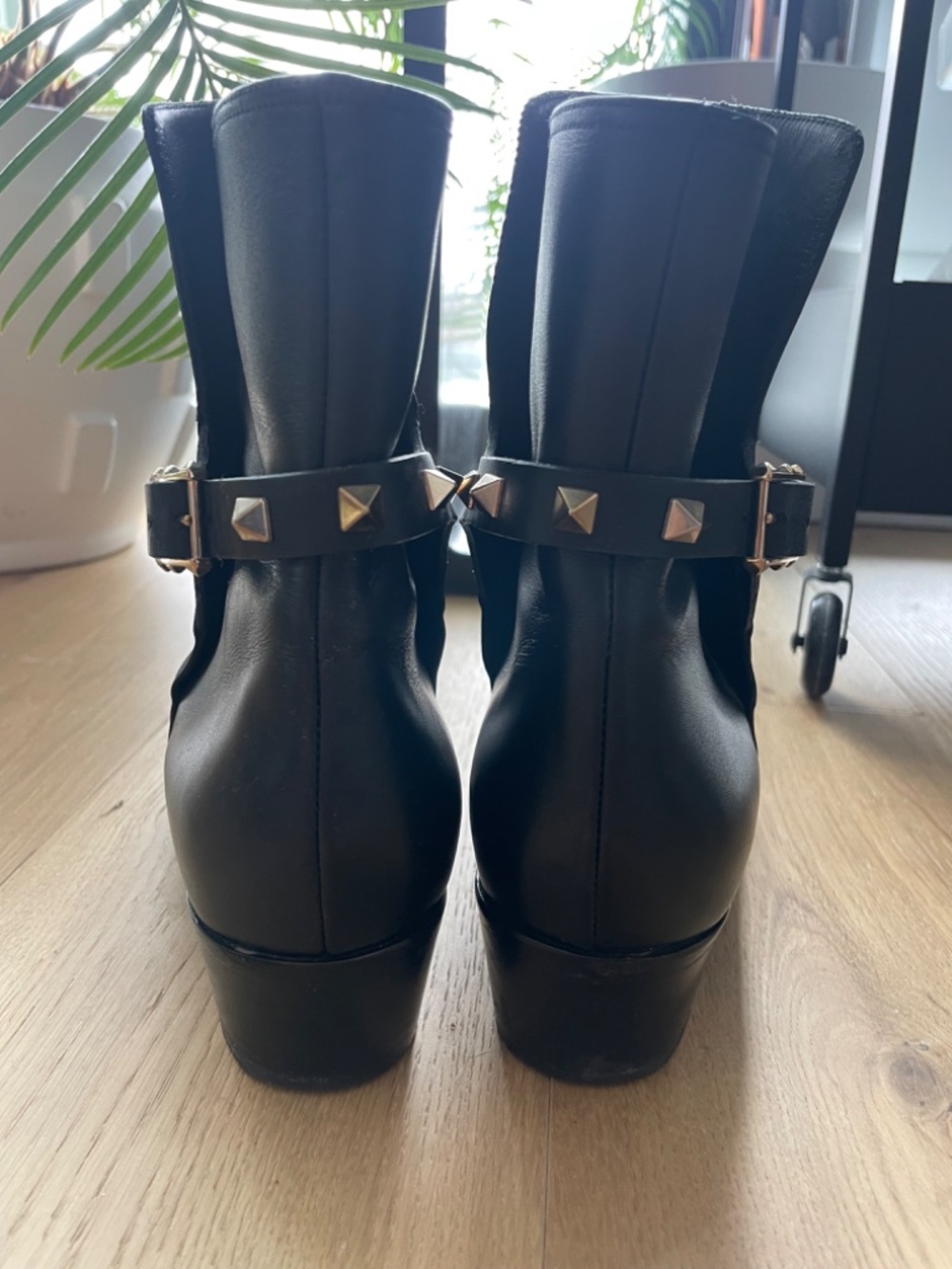 Authentic Valentino Rockstud Boot - Picture 3 of 7